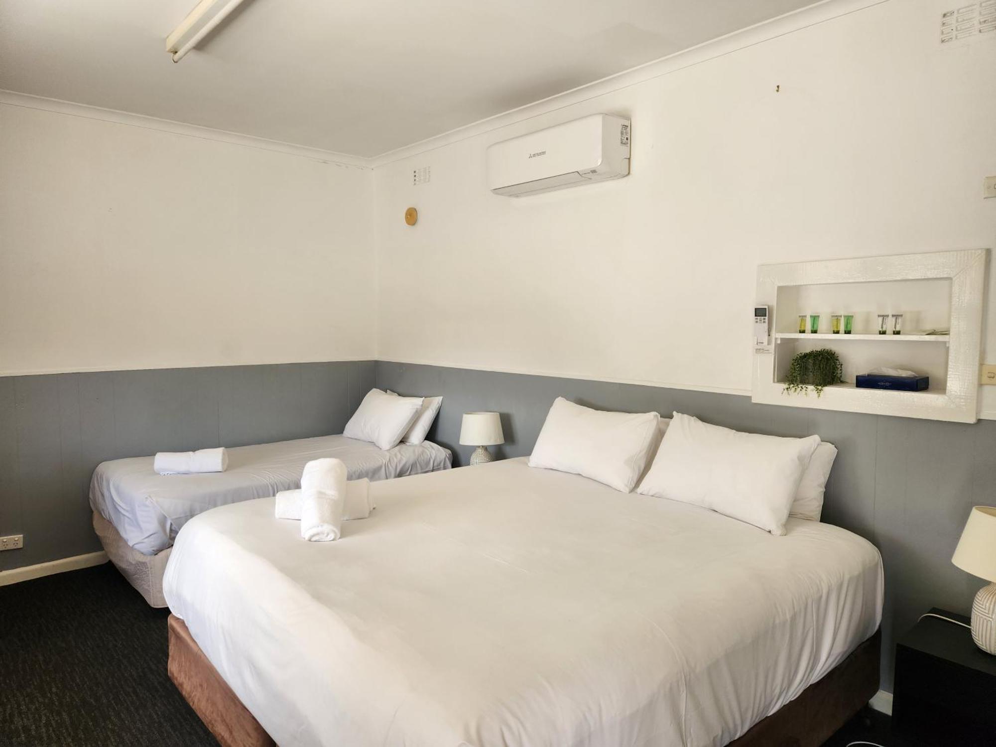 Calder Family Motel ベンディゴ エクステリア 写真