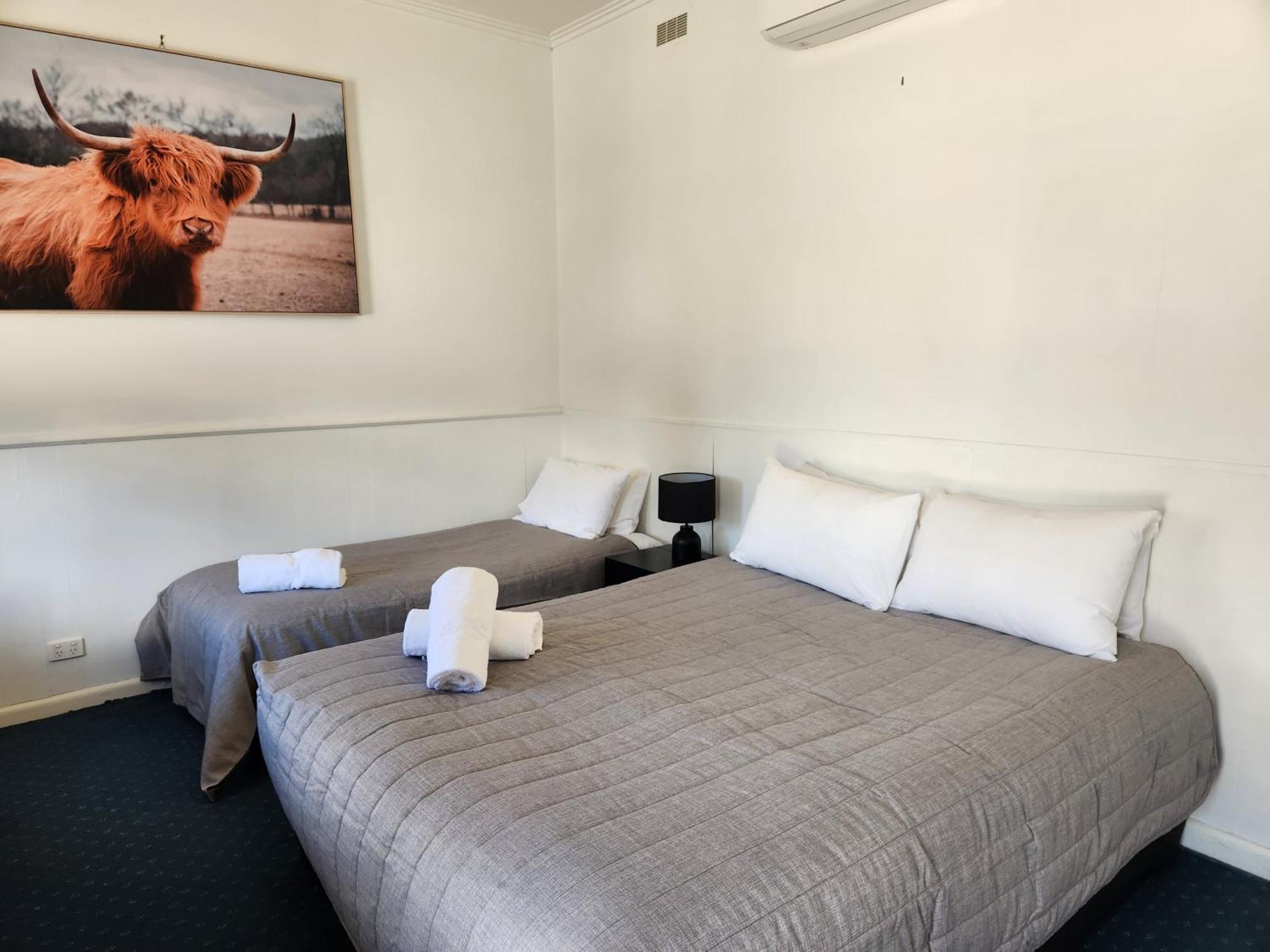 Calder Family Motel ベンディゴ エクステリア 写真