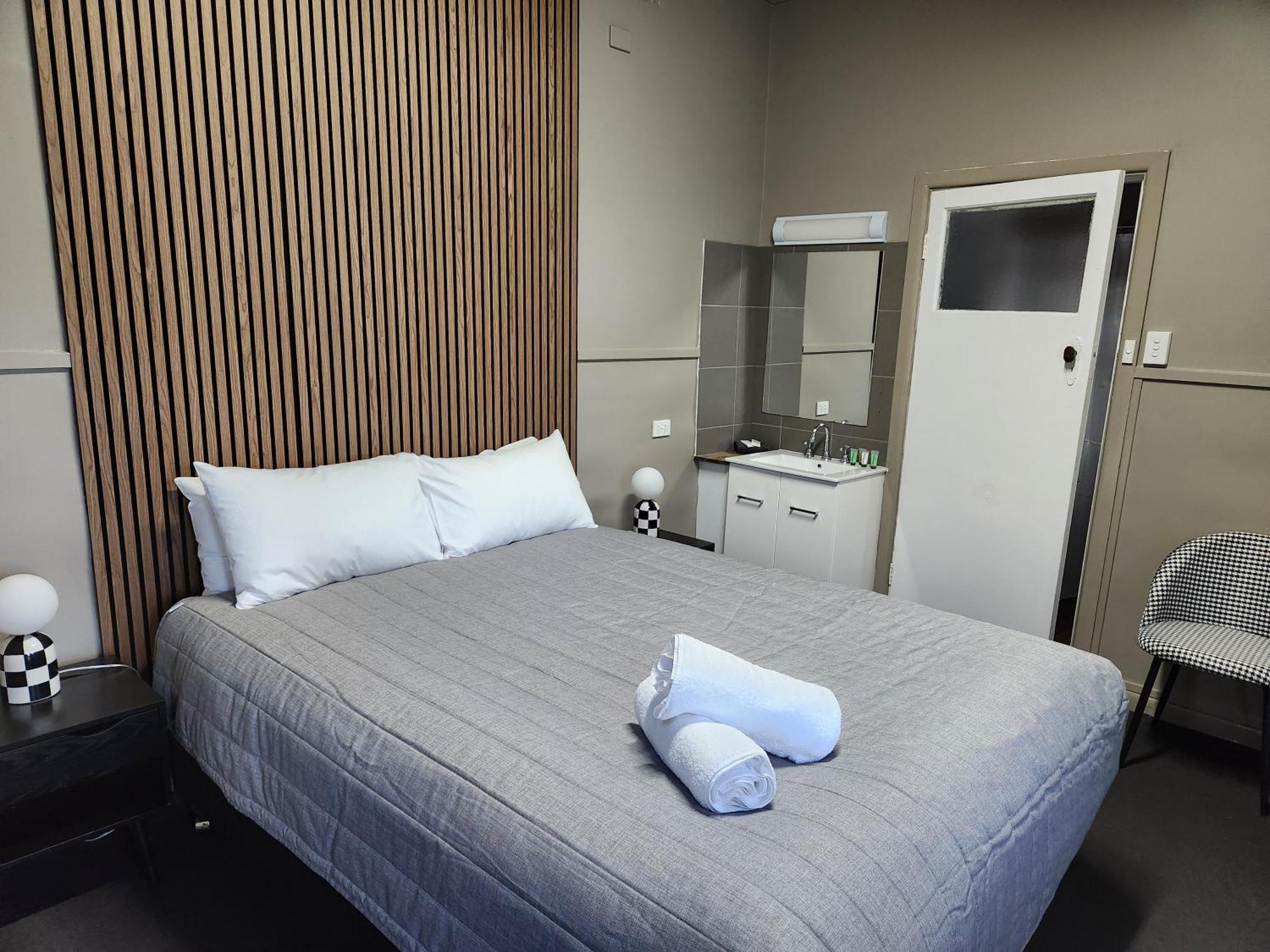Calder Family Motel ベンディゴ エクステリア 写真